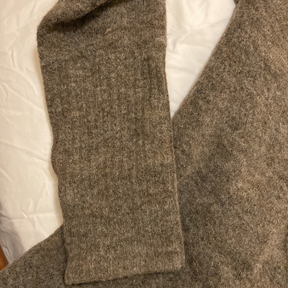 Aritzia Wilfred Free Gigi Tie Wrap Sweater Lg Taupe - Picture 6 of 6